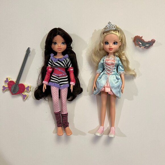 Lot of 2 Moxie Girlz | Jammaz Lexa Doll and Masquerade Ball Avery Doll - Picture 1 of 9